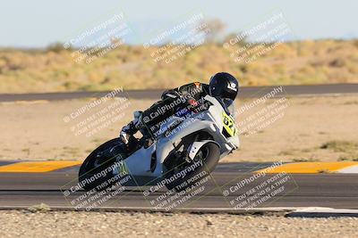 media/Oct-29-2022-CVMA (Sat) [[14c0aa3b66]]/Race 11 Amateur Supersport Open/